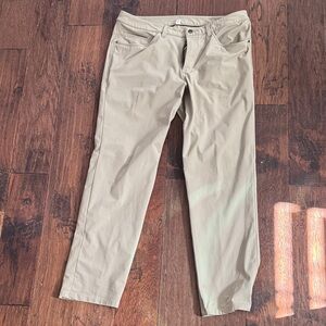 lululemon athletica Men's Khaki Chinos